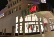 H&M integrates virtual assistant, live chat with Google services H&M