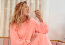 Urban Outfitters announces disappointing holiday sales, group CEO departure urban_outfitters_blonde_girl