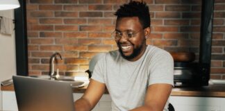 Five ways to make your mobile PPC strategy work for you pexels-tima-miroshnichenko-5198239-1024x683